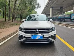 2023 Volkswagen Tiguan L 330TSI AT 2WD Comfort, белый — фото 2