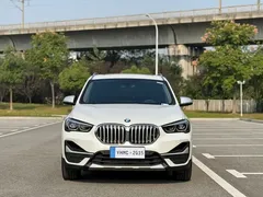 2022 BMW X1 Premium, белый — фото 2