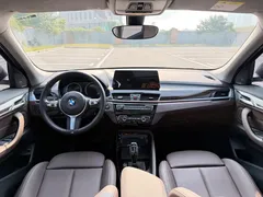 2022 BMW X1 Premium, белый — фото 7