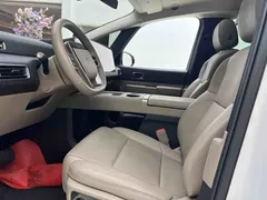 2025 Li Auto MEGA Home, белый — фото 5