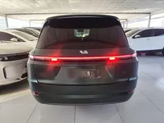 2024 Li Auto L9 Pro, зелёный — фото 6