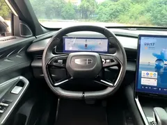 2023 Geely Atlas Cool 1.5TD Smart Connect, белый — фото 11