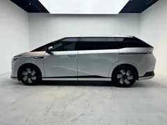 2024 Xpeng X9 610 Long Range Pro — фото 2