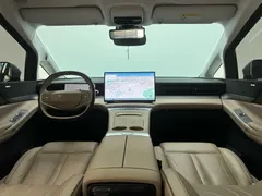 2024 Xpeng X9 610 Long Range Pro — фото 6