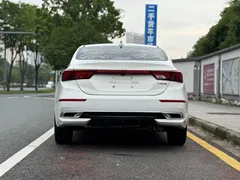 2021 Kia Cerato 1.5L CVT Fashion, белый — фото 5