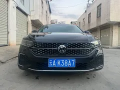 2022 Volkswagen Passat 330TSI Luxury, чёрный — фото 2