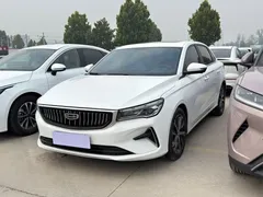 2022 Geely Emgrand 4th Gen 1.5L CVT Flagship, белый — фото 1
