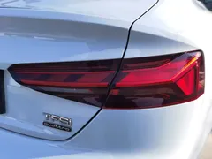 2023 Audi A5 Sportback 40 TFSI quattro Luxury Dynamic, белый — фото 27