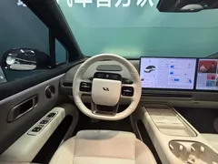 2025 Li Auto i6 4WD Standard — фото 3