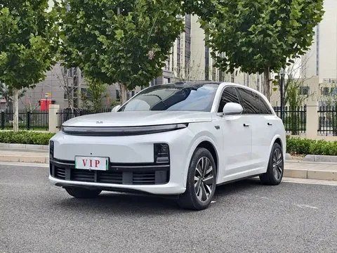 2025 Li Auto L7