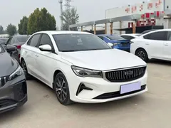 2022 Geely Emgrand 4th Gen 1.5L CVT Premium, белый — фото 3