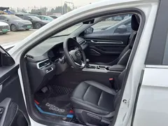 2022 Geely Emgrand 4th Gen 1.5L CVT Premium, белый — фото 4