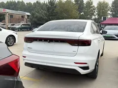 2022 Geely Emgrand 4th Gen 1.5L CVT Premium, белый — фото 9