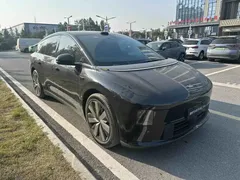 2025 Li Auto i6 4WD Standard, чёрный — фото 3