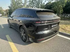 2025 Li Auto i6 4WD Standard, чёрный — фото 8