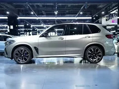 2022 BMW X5 M — фото 3