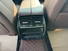 2021 BMW 5 Series 530Li Leading Luxury Package, чёрный — фото 15