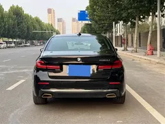 2021 BMW 5 Series 530Li Leading Luxury Package, чёрный — фото 20