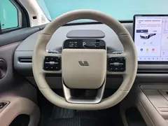 2025 Li Auto i8 Standard, белый — фото 8