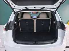 2025 Li Auto i8 Standard, белый — фото 10