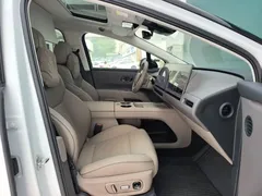 2025 Li Auto i8 Standard, белый — фото 15