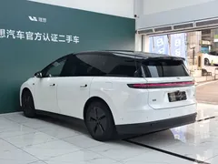 2025 Li Auto i8 Standard, белый — фото 16
