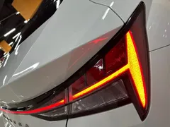 2021 Hyundai Elantra 1.5L CVT LUX Premium, белый — фото 14