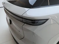 2025 Li Auto i6 4WD Standard — фото 27