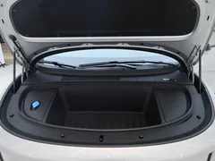 2025 Li Auto i6 4WD Standard — фото 32