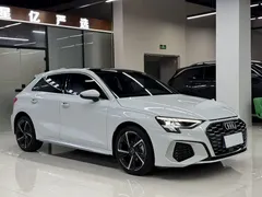 2023 Audi A3 Sportback 35 TFSI Fashion Sport, белый — фото 3