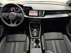 2023 Audi A3 Sportback 35 TFSI Fashion Sport, белый — фото 10