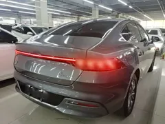 2024 BYD Qin PLUS Honor DM-i PHEV 55km Leading — фото 7