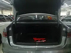 2024 BYD Qin PLUS Honor DM-i PHEV 55km Leading — фото 19