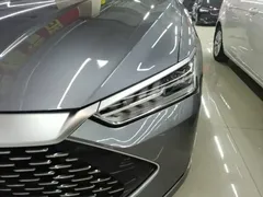 2024 BYD Qin PLUS Honor DM-i PHEV 55km Leading — фото 24