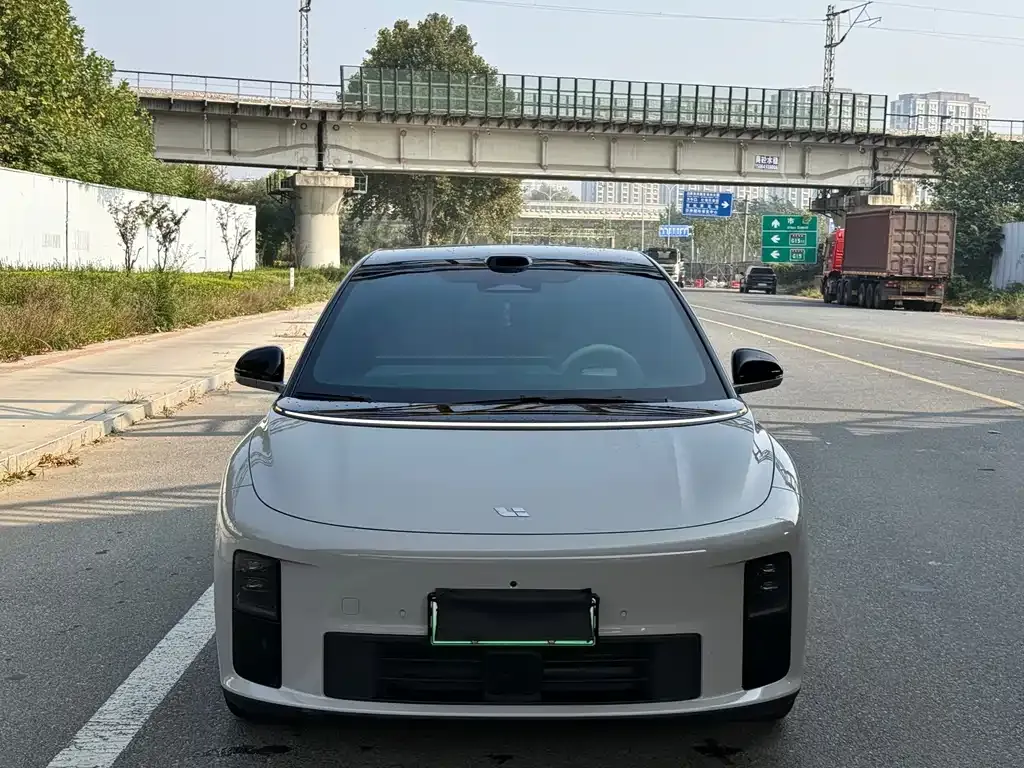 2026 Li Auto i6 2WD Standard