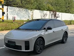 2026 Li Auto i6 2WD Standard — фото 4