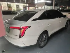 2024 Hongqi E-QM5 450km Mobility, белый — фото 7