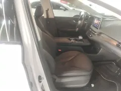 2024 Hongqi E-QM5 450km Mobility, белый — фото 25