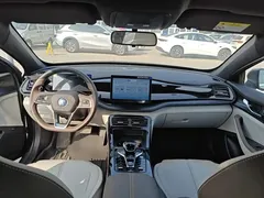 2024 BYD Qin PLUS Honor DM-i PHEV 55km Leading — фото 10