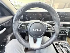 2023 Kia Seltos 1.5L CVT Luxury, белый — фото 10