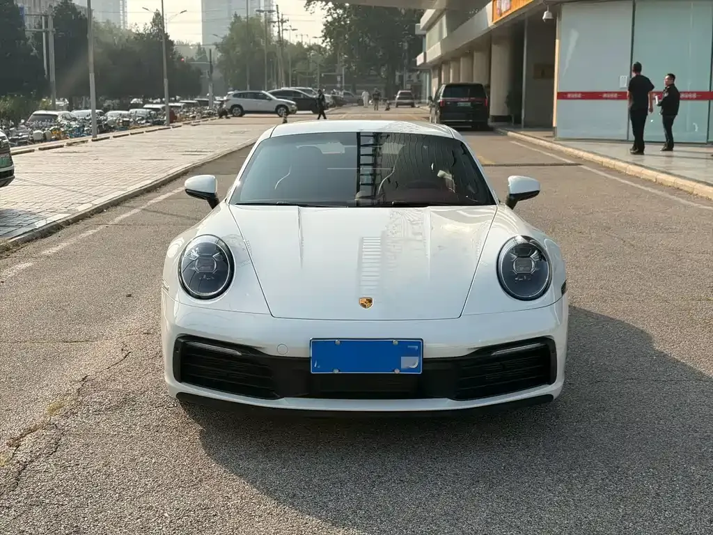 2022 Porsche 911 Carrera 3.0T