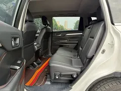 2021 Toyota Highlander 2.0T 4WD Luxury 7, белый — фото 5
