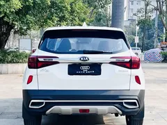 2020 Kia Seltos 1.5L CVT Smart, белый — фото 5