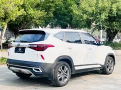 2020 Kia Seltos 1.5L CVT Smart, белый — фото 7