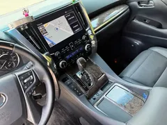 2021 Toyota Alphard Hybrid 2.5L Premium, чёрный — фото 8