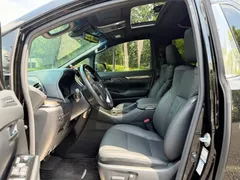 2021 Toyota Alphard Hybrid 2.5L Premium, чёрный — фото 11