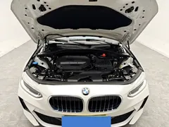 2021 BMW 1 Series 120i M Sport, белый — фото 18