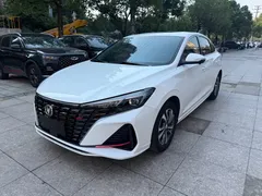 2023 Changan Eado PLUS 1.4T GDI DCT Premium, белый — фото 1
