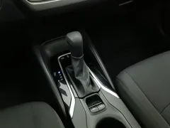2021 Toyota Corolla Hybrid 1.8L E-CVT Elite, белый — фото 13