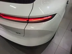 2024 Nio ET5T 75kWh Touring, белый — фото 8